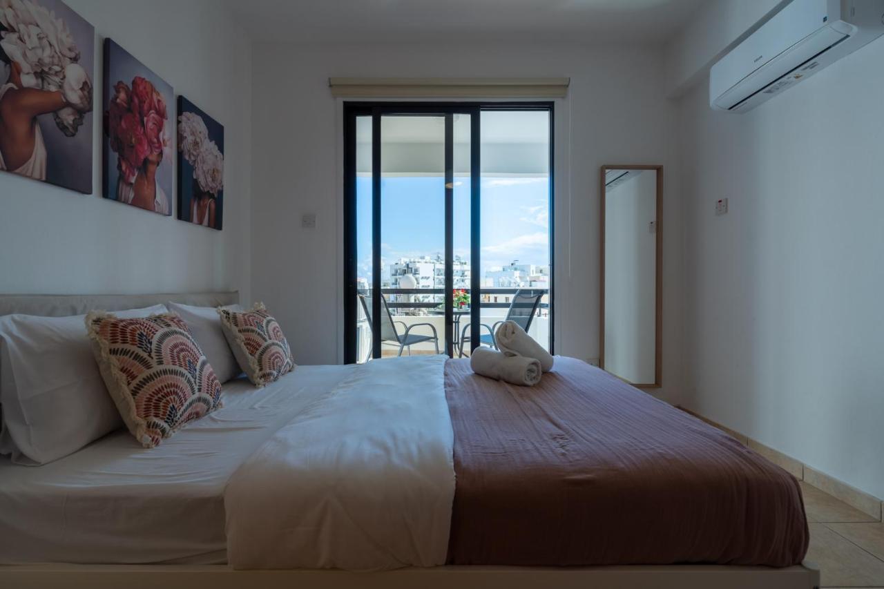 Polyn 1- Bedroom Apartment In Ларнака Екстер'єр фото