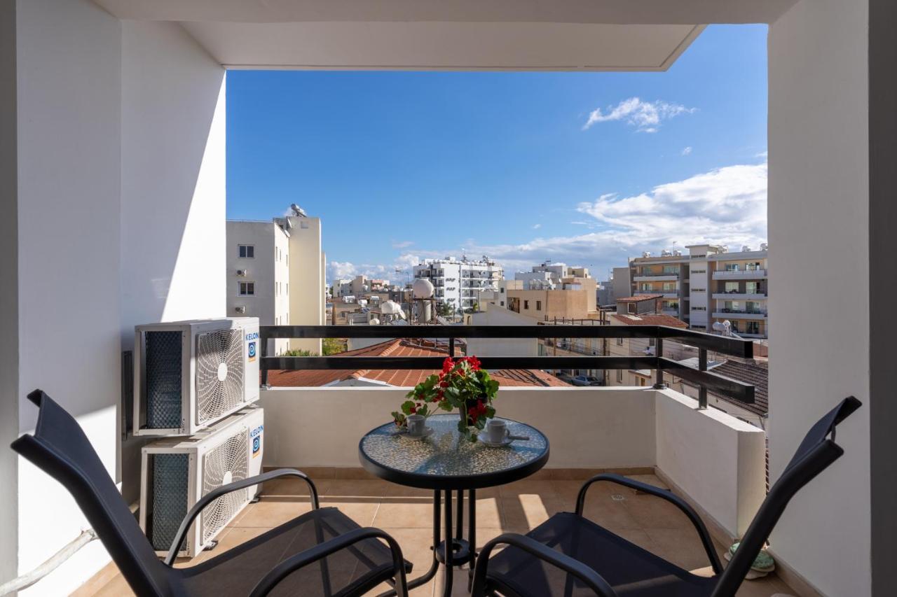 Polyn 1- Bedroom Apartment In Ларнака Екстер'єр фото